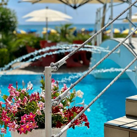 Ruhl Beach Hotel & Suites Lido di Jesolo Exteriör bild