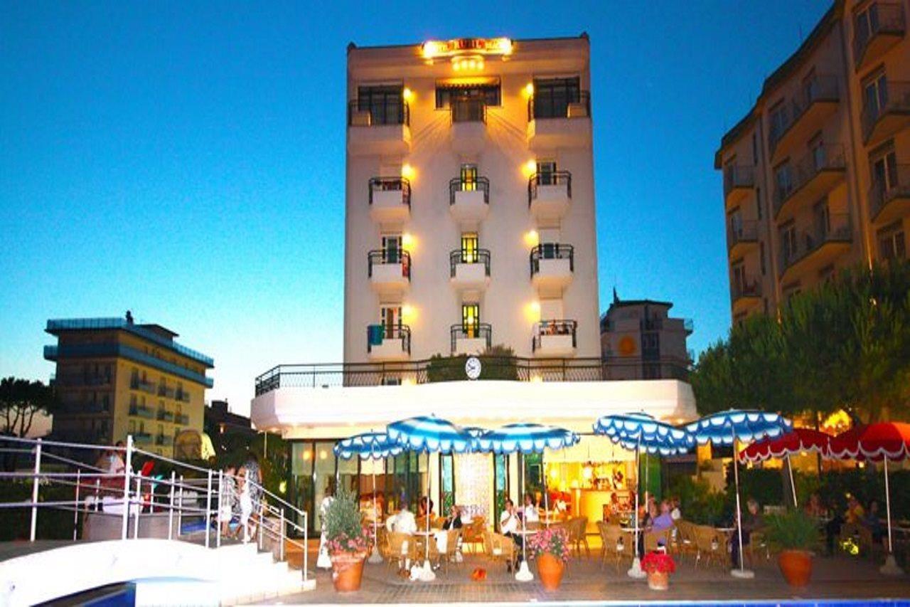 Ruhl Beach Hotel & Suites Lido di Jesolo Exteriör bild