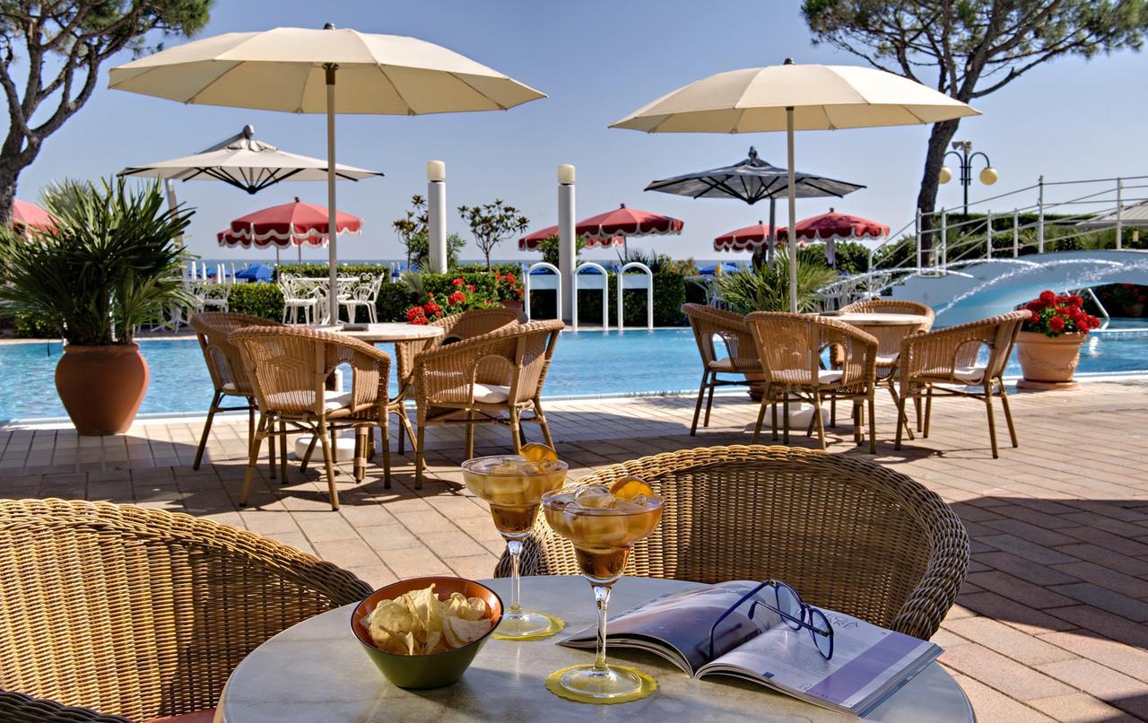 Ruhl Beach Hotel & Suites Lido di Jesolo Exteriör bild