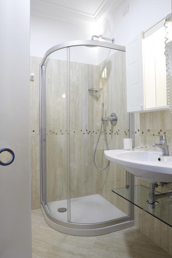 Ruhl Beach Hotel & Suites Lido di Jesolo Exteriör bild