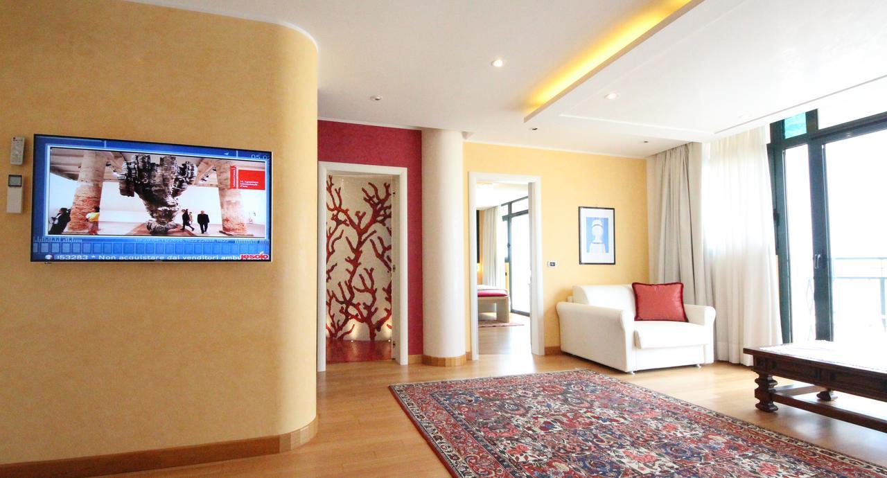 Ruhl Beach Hotel & Suites Lido di Jesolo Exteriör bild